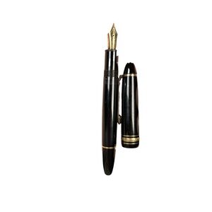 Montblanc Meisterstuck 146 Fountain Pen 14k Gold nib 4810